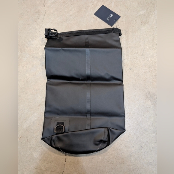 NWT BYLT Basics Bios Drybag Black Bag - Picture 2 of 3